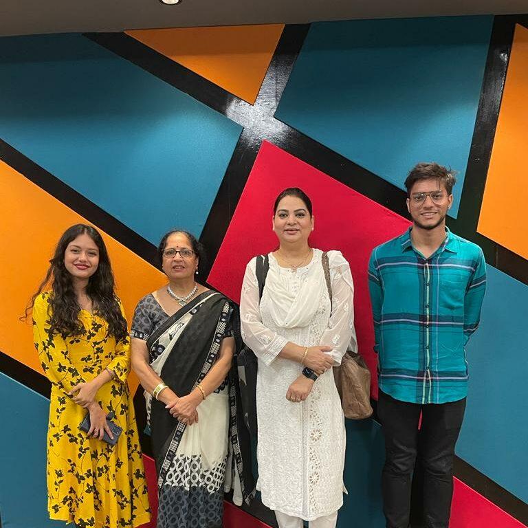 Patrakarita aur Pathak